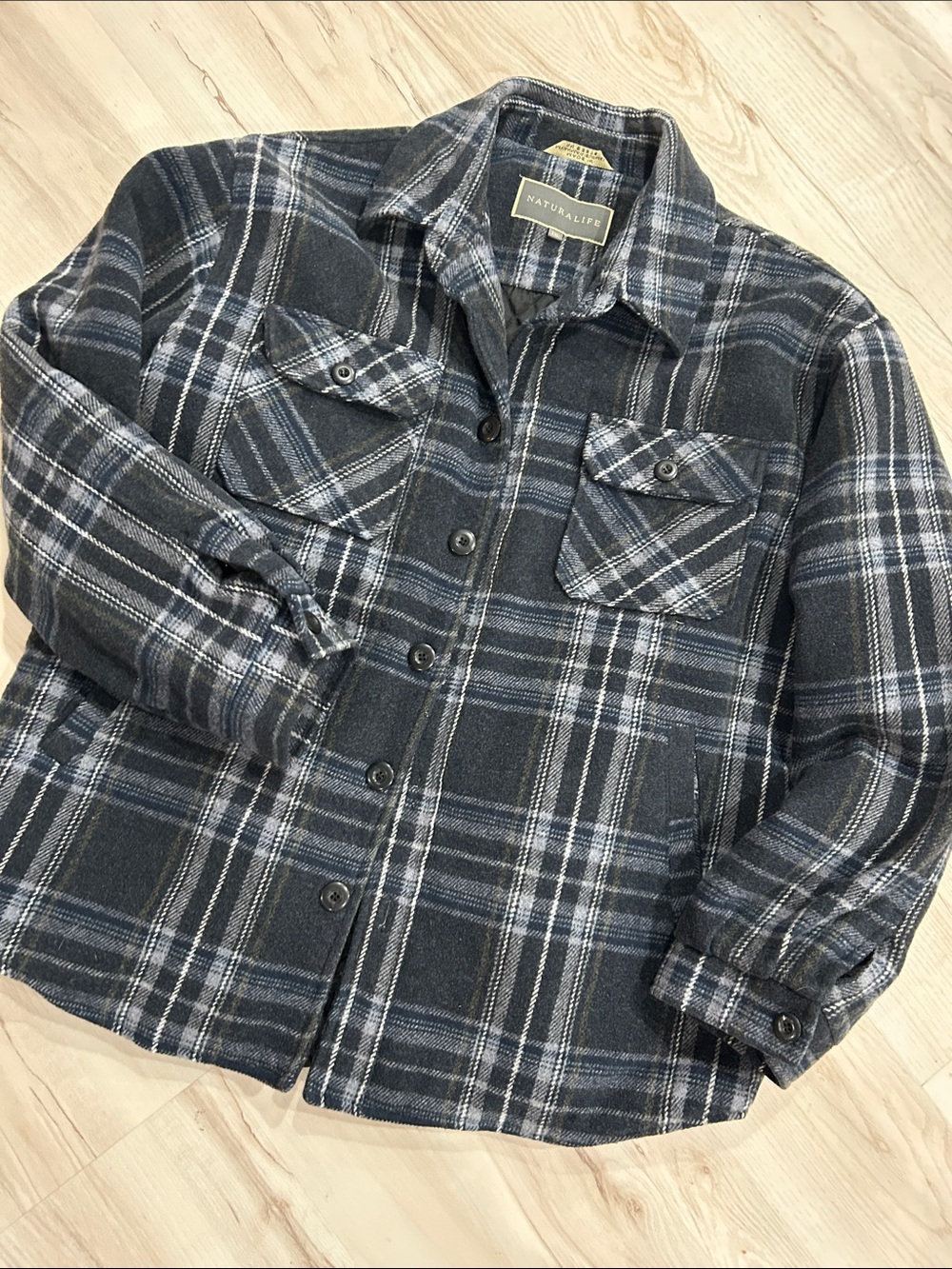 NATURAL LIFE Navy and Gray Plaid Button-Up Jacket